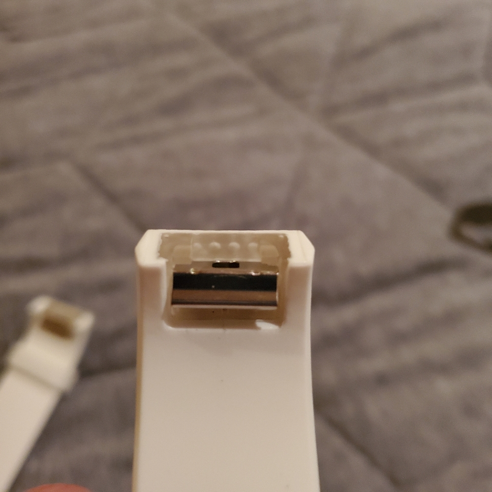 Extra Fitbit bands - Picture 8 of 8